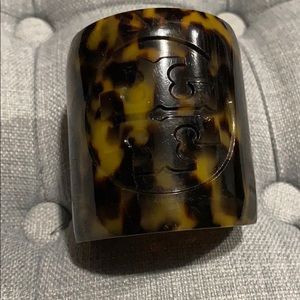 Tory Burch cuff bracelet - acrylic